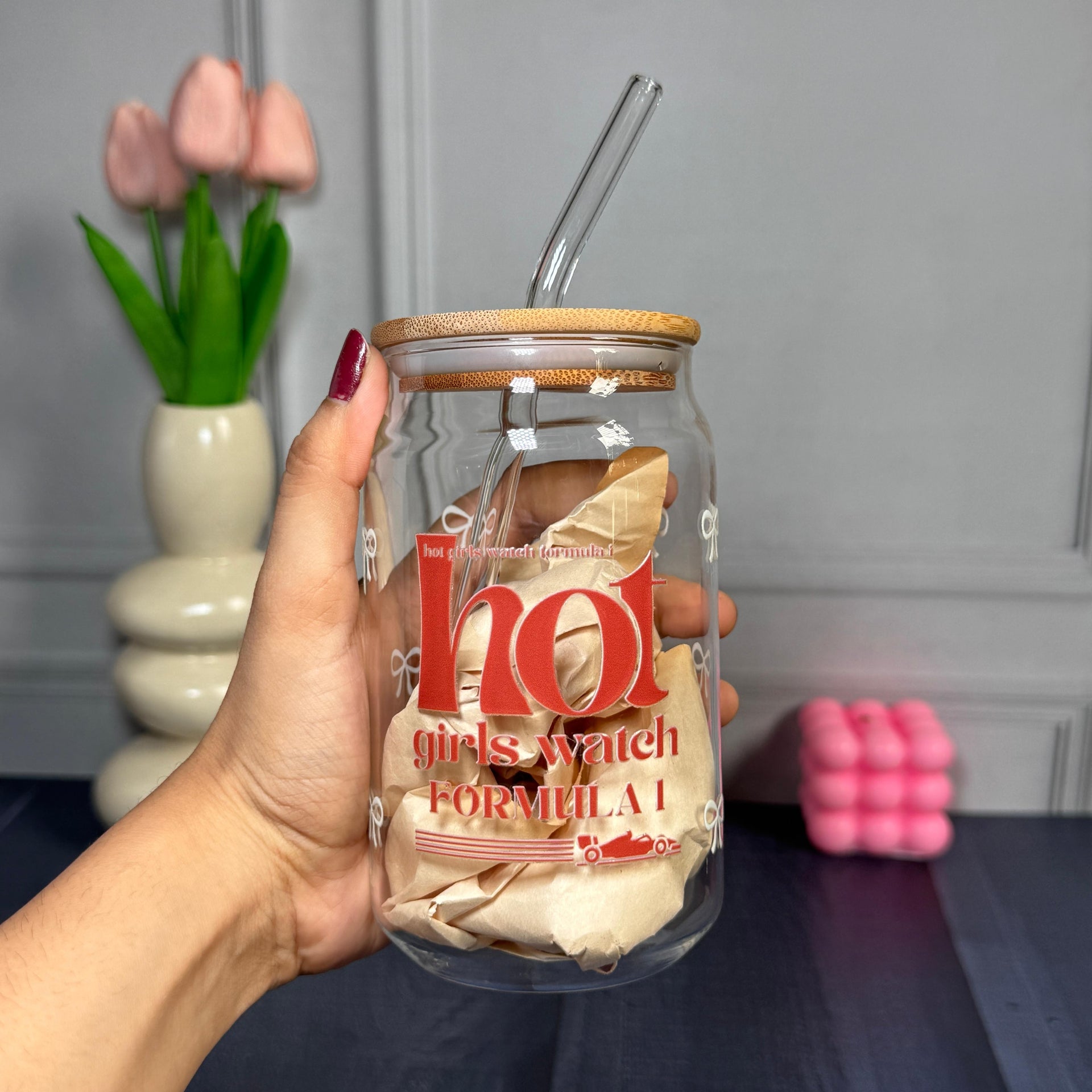 Hot girls watch formula 1 Sipper 540ml|Glass sipper with lid and straw