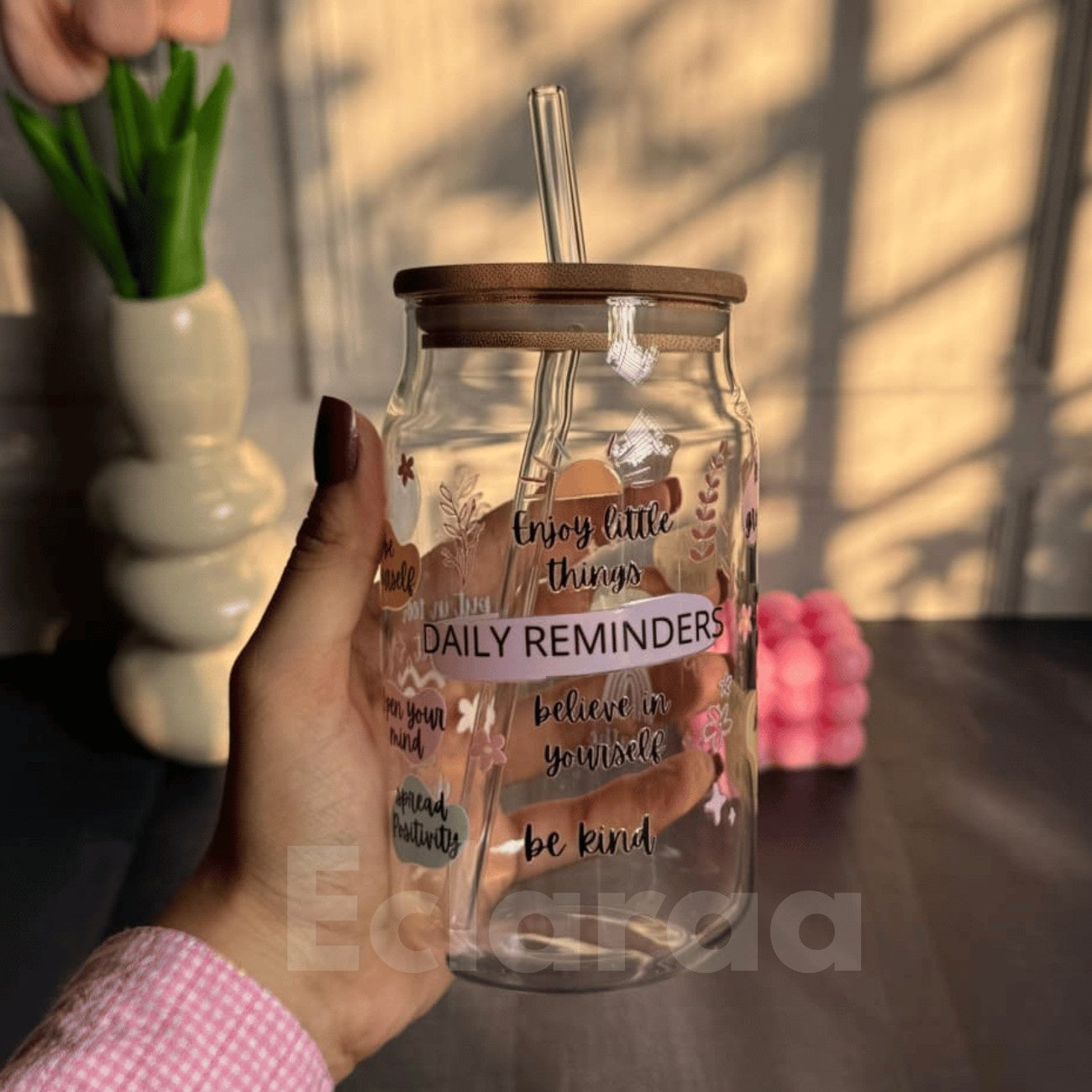 Daily Affirmation 540ml can-shaped glass tumbler with straw and bamboo lid