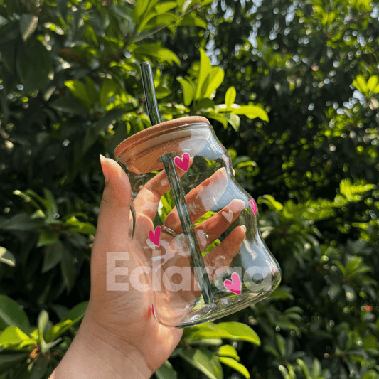 Pink heart wavy glass tumbler with bamboo lid and reusable straw – 530ml